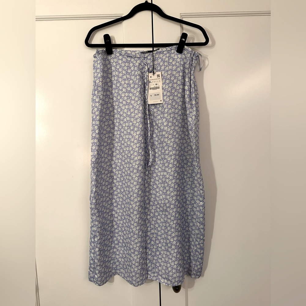 Beautiful lavender skirt from Zara. Brand new